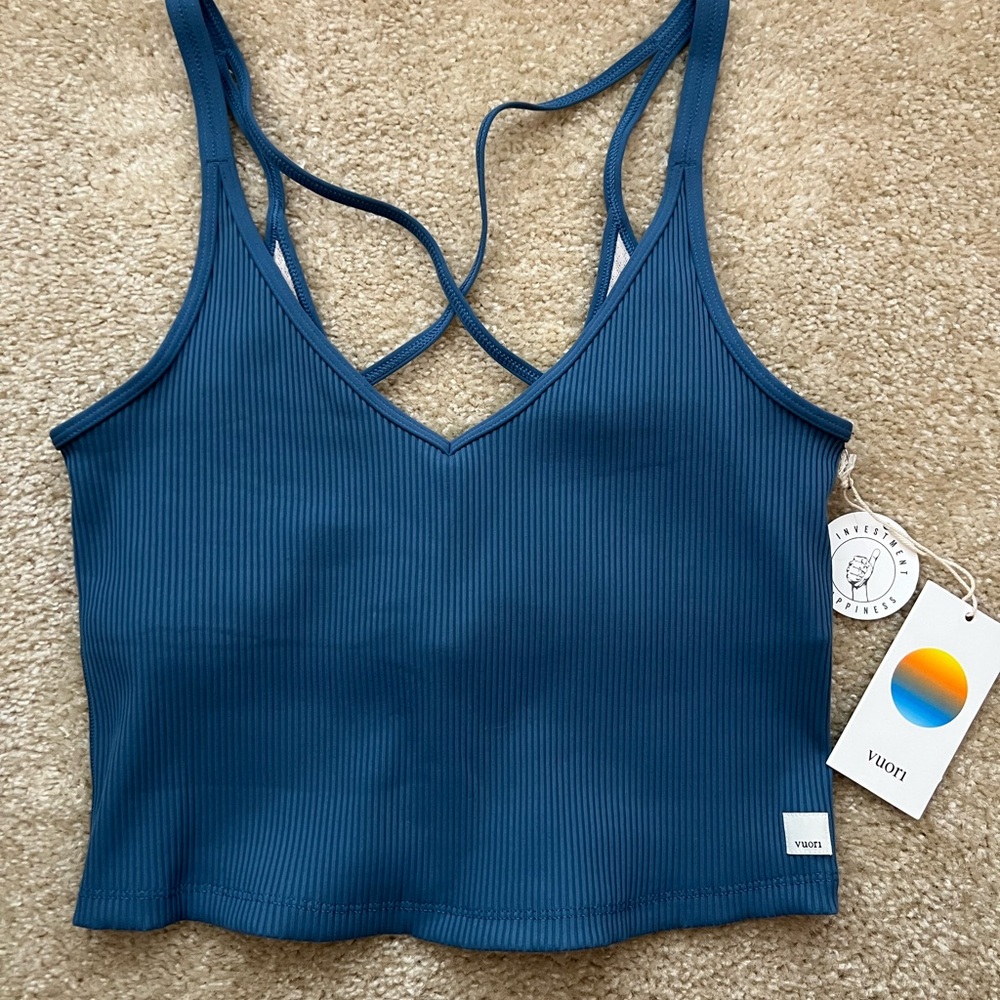 NWT Vuori Rib Crop Tank